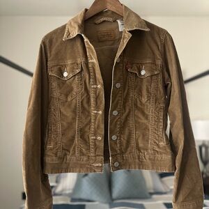 Levi’s Women’s Corduroy Trucker Jacket – Tan/Brown